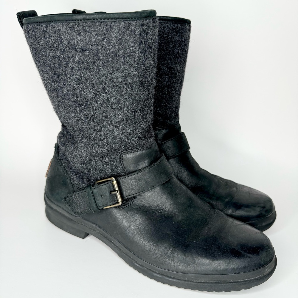 Women's size 8 Ugg Robbie waterproof boots 1017377